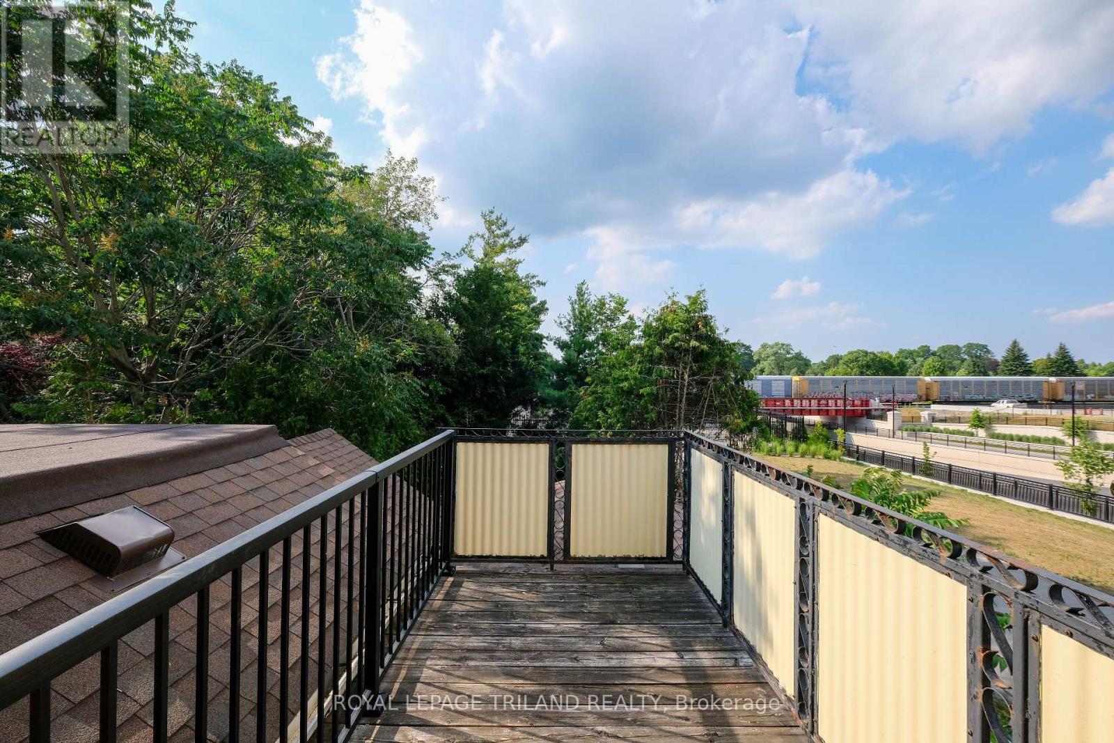 606 CENTRAL AVENUE - 37