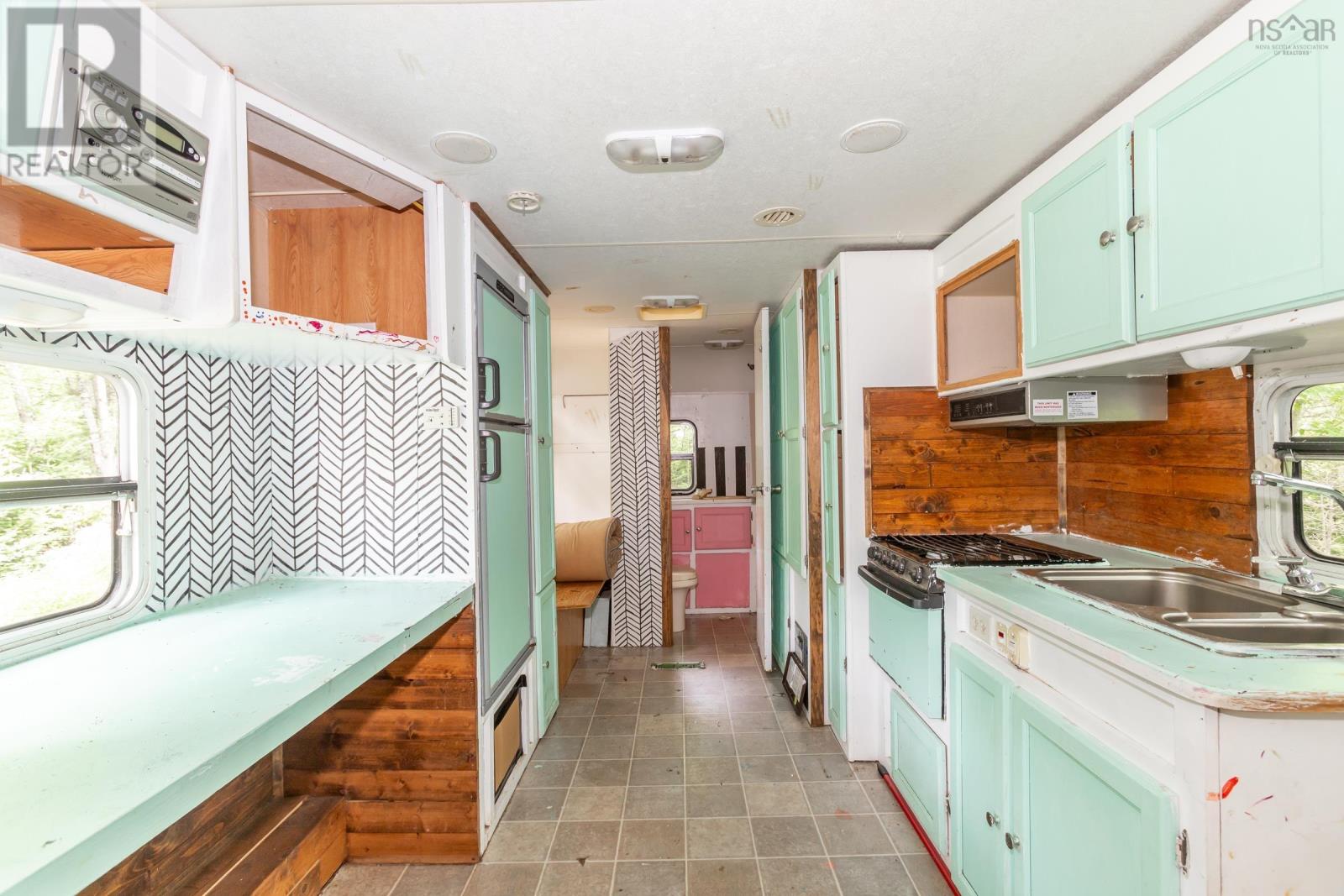 781 Virginia Road - 26