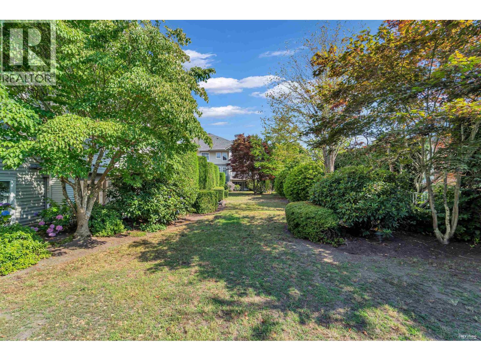 #210-4770 52A Street, Delta