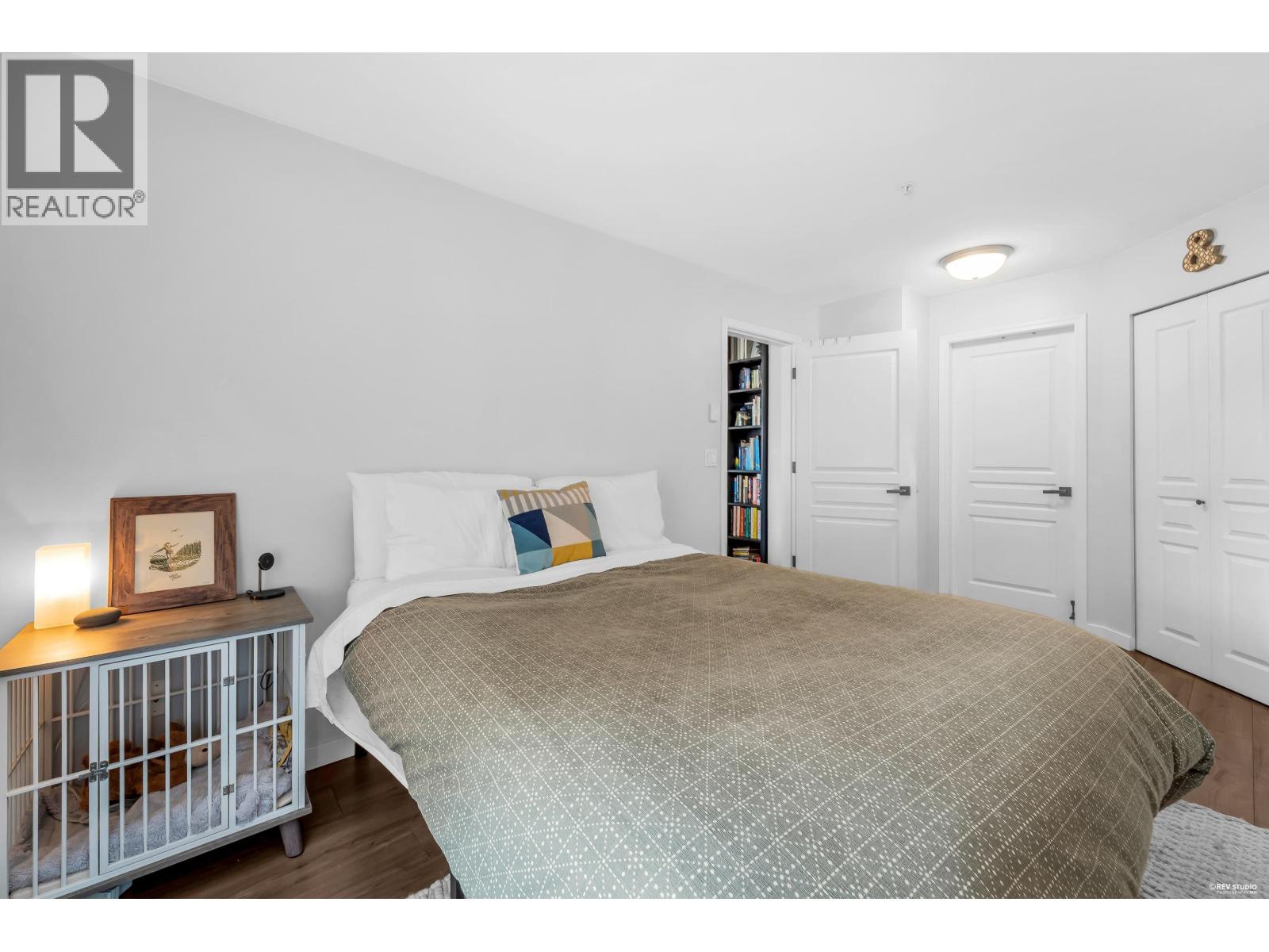#210-4770 52A Street, Delta
