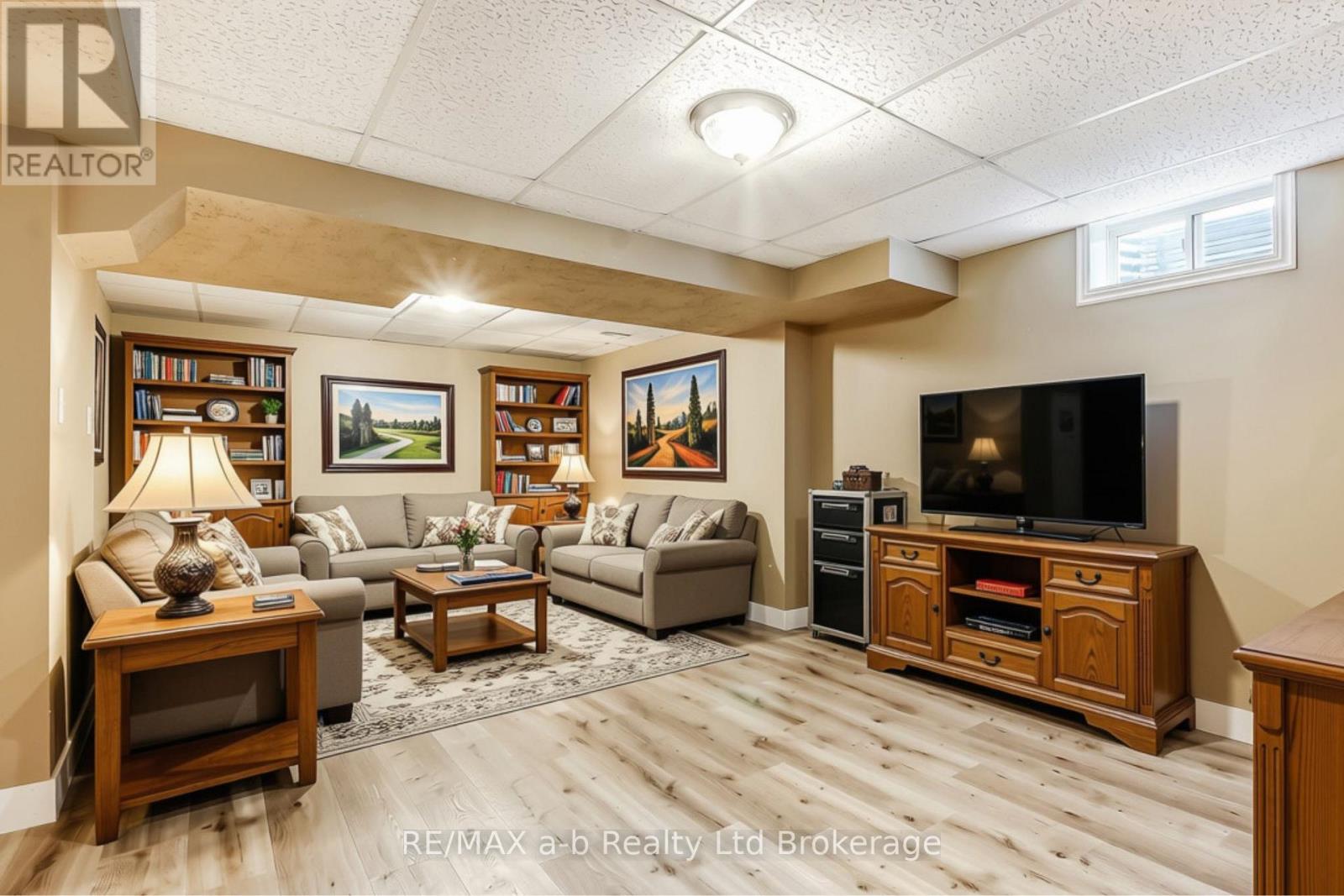39 PRIMROSE DRIVE - Image 16