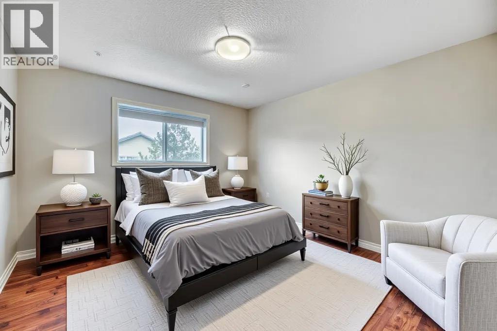 151 Cove Place - 19