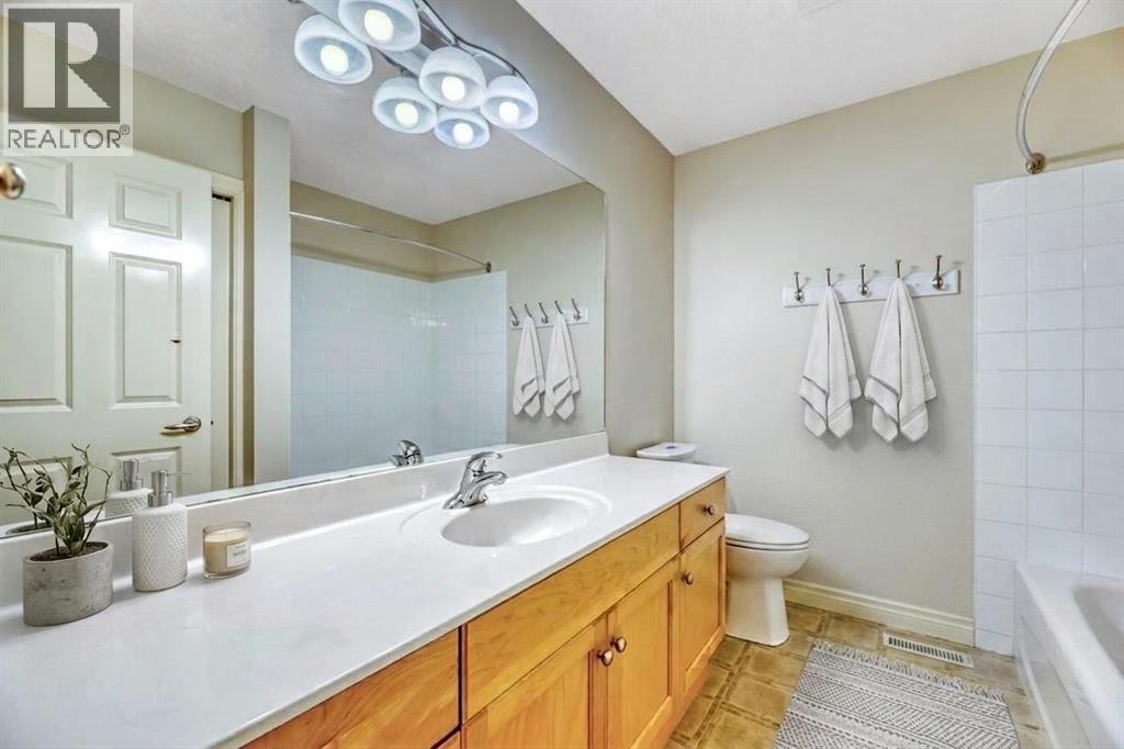 151 Cove Place - 21