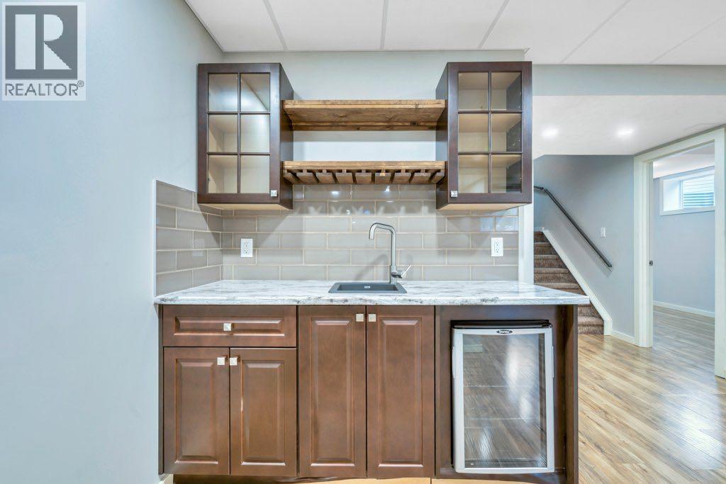 151 Cove Place - 23