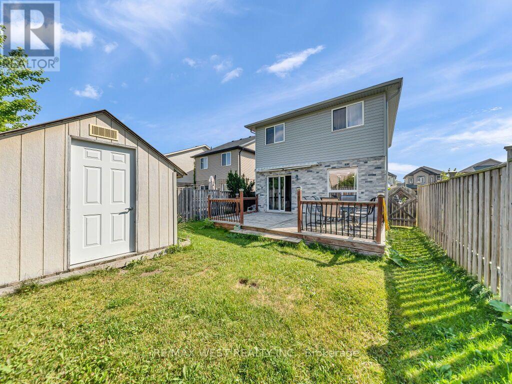 1369 OLD ZELLER DRIVE - 33