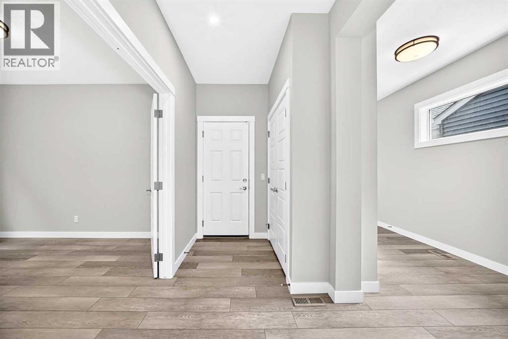 137 Creekside Way SW - 5