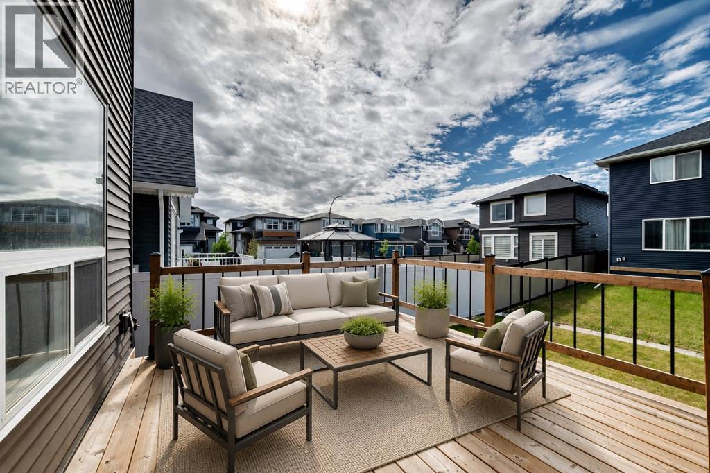 137 Creekside Way SW - 19
