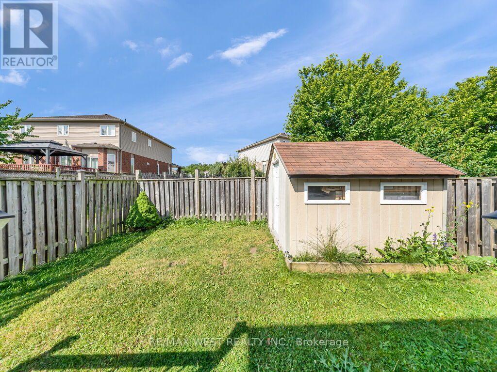 1369 OLD ZELLER DRIVE - 32