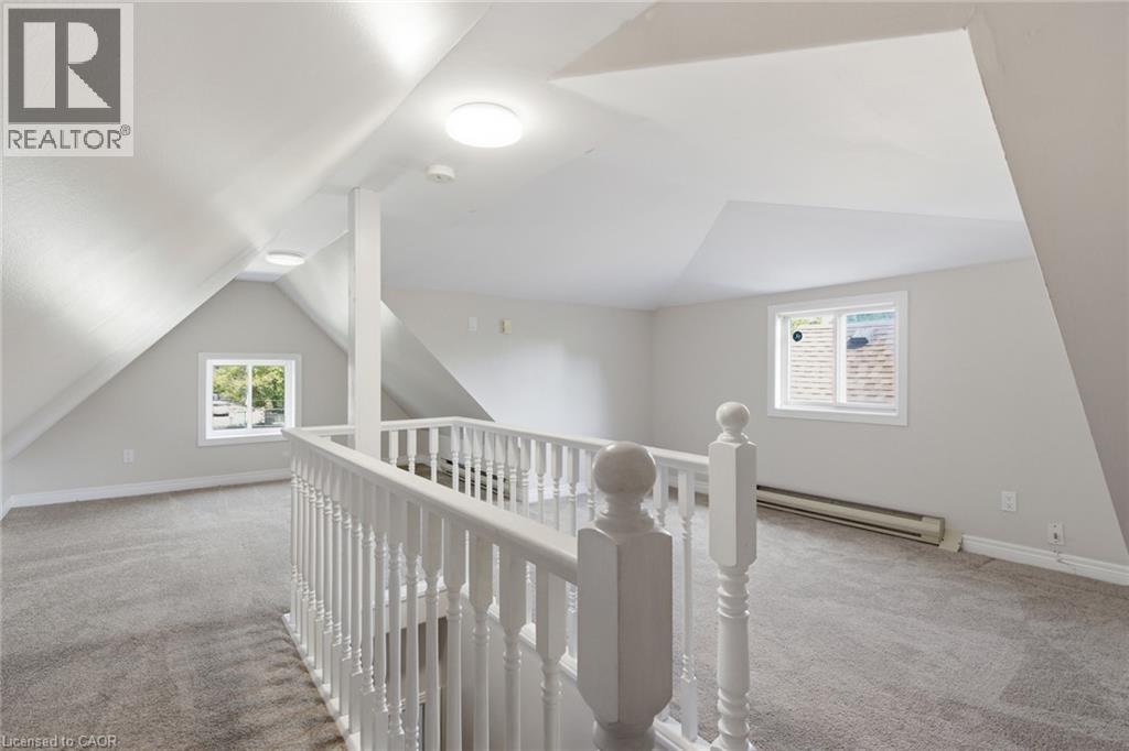 281 GUELPH Street - 31