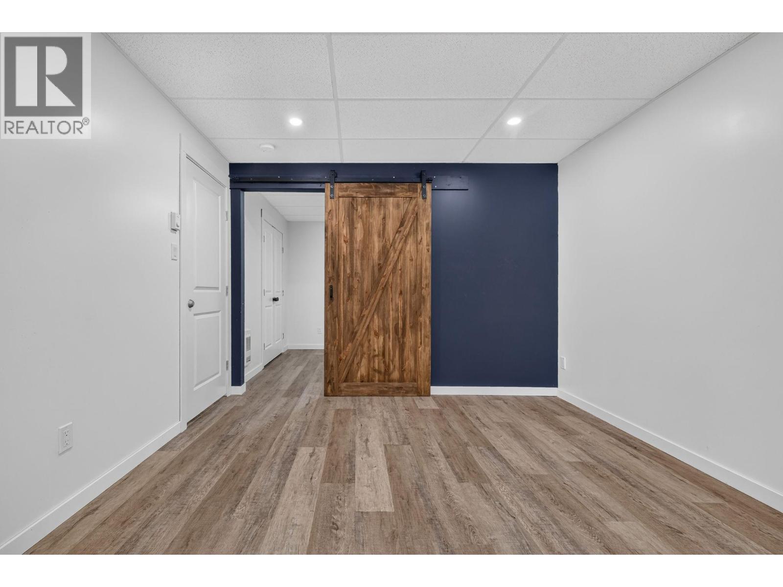 87 Larch Road - 43