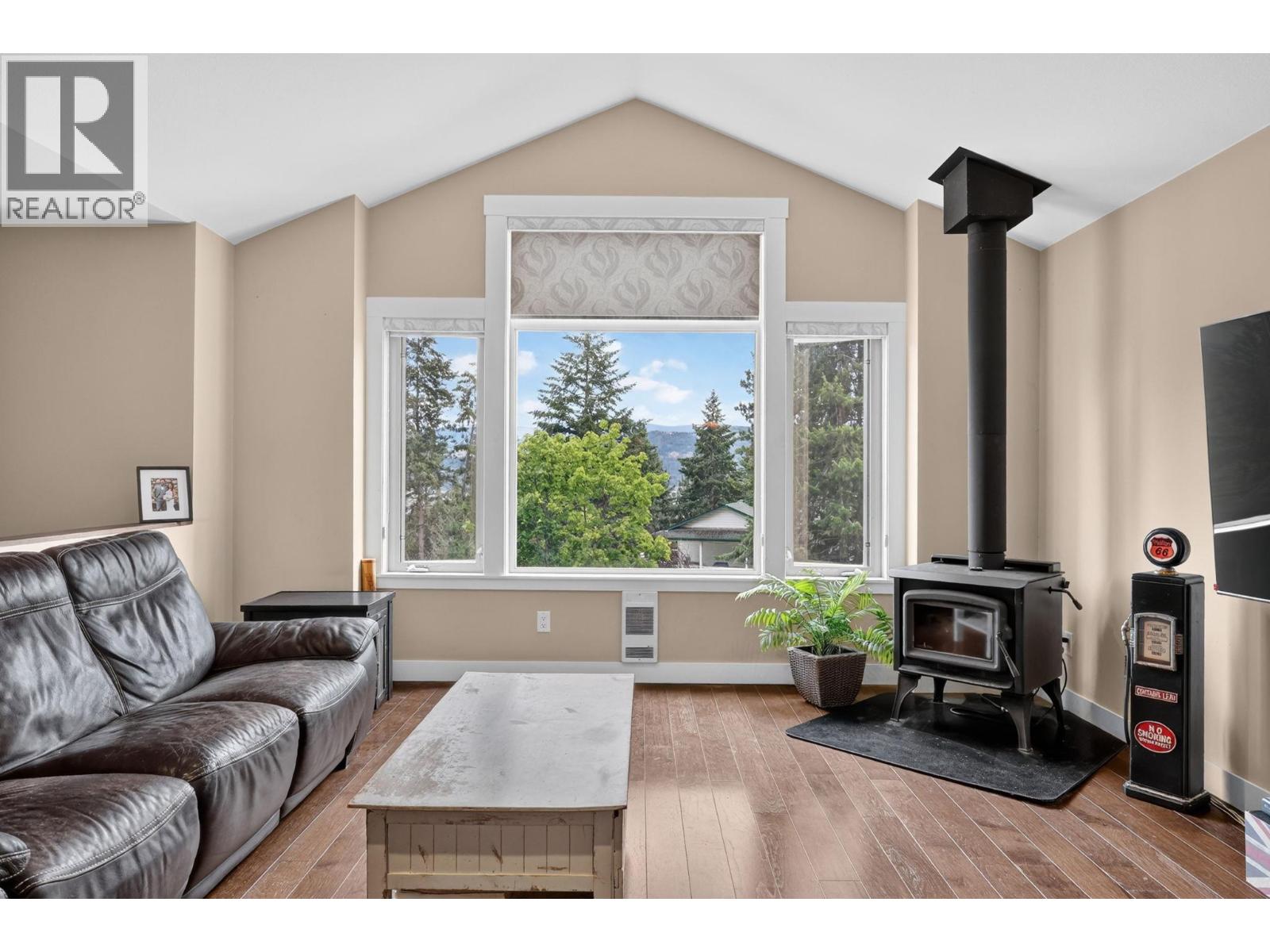 87 Larch Road - 9