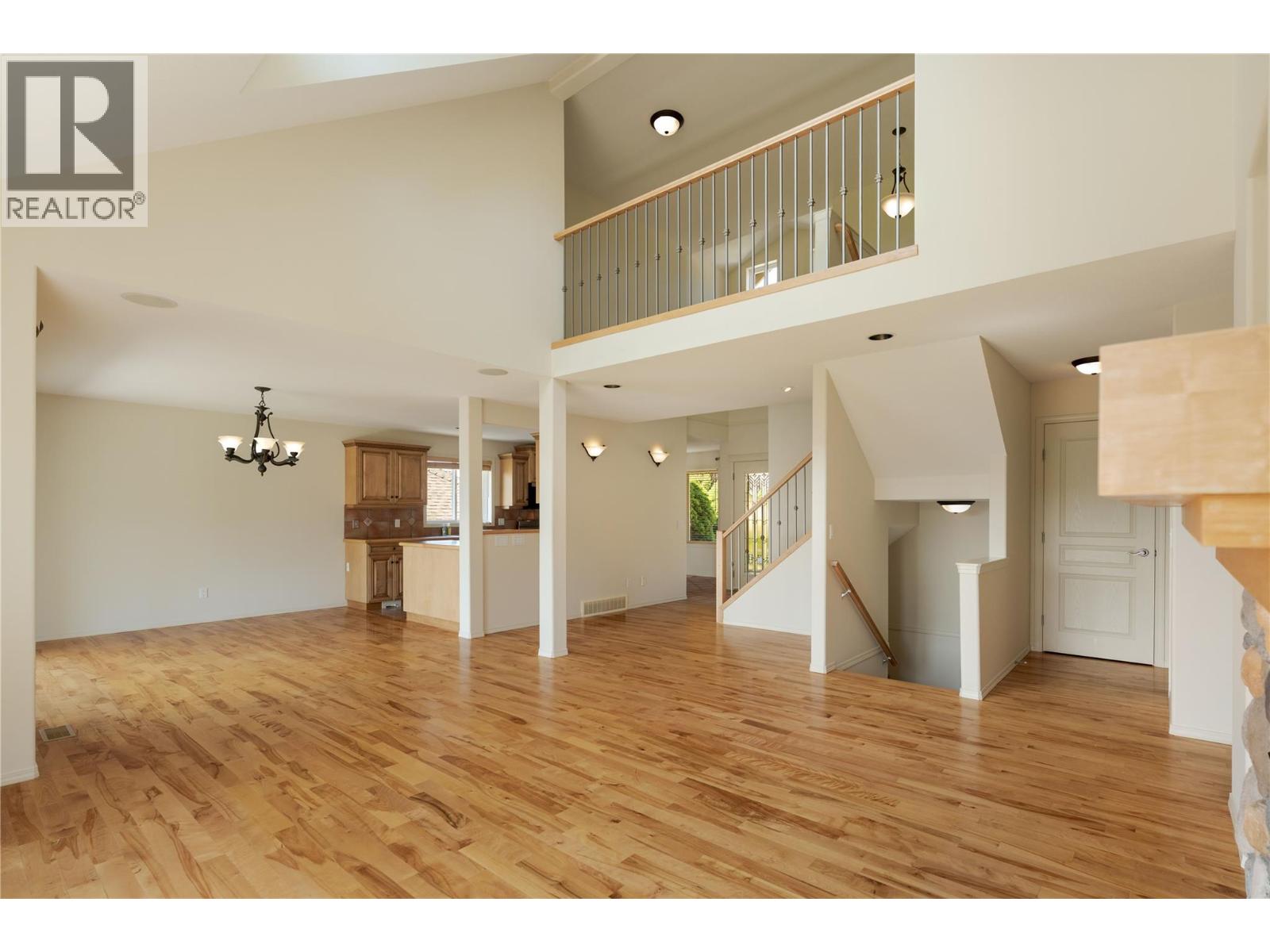  5281 SILVERADO Place, Kelowna