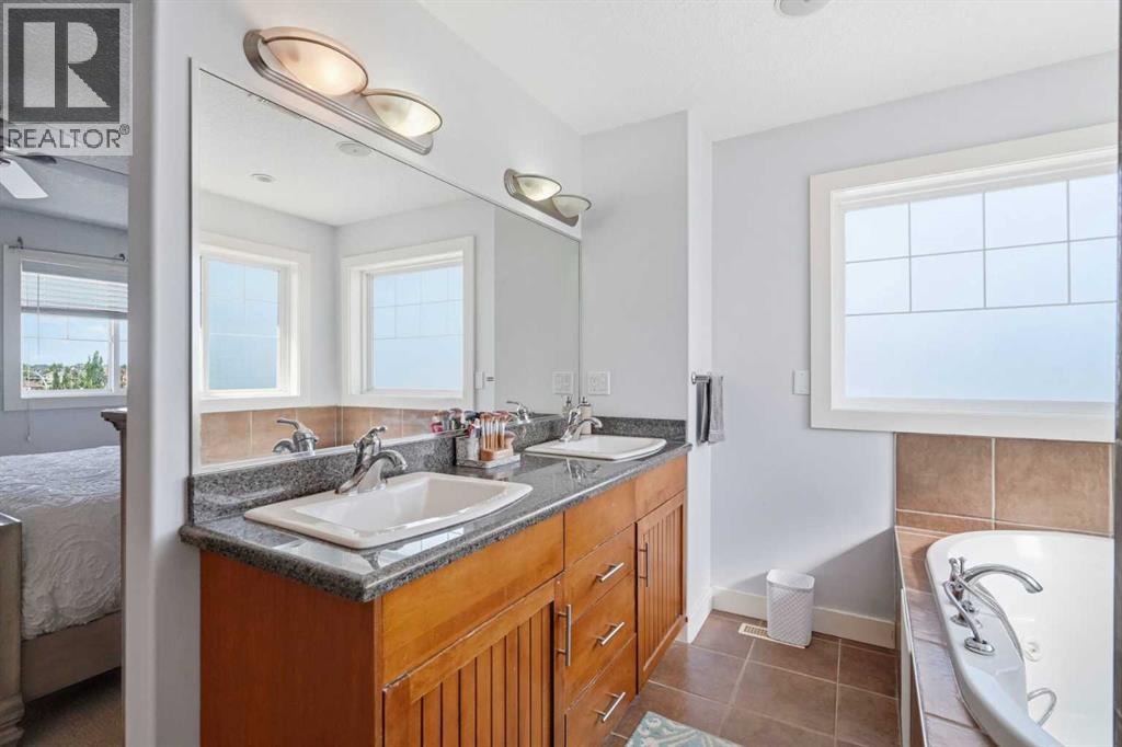100 Cove Rise - 25
