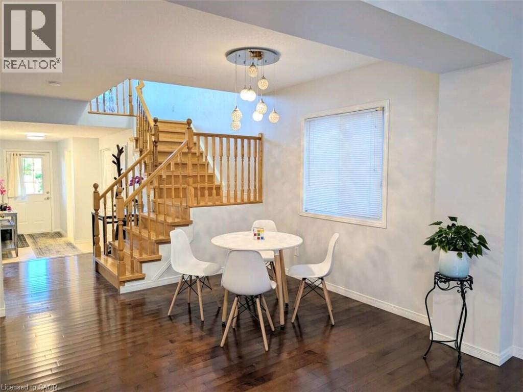 553 BLUE BEECH Boulevard — photo 3