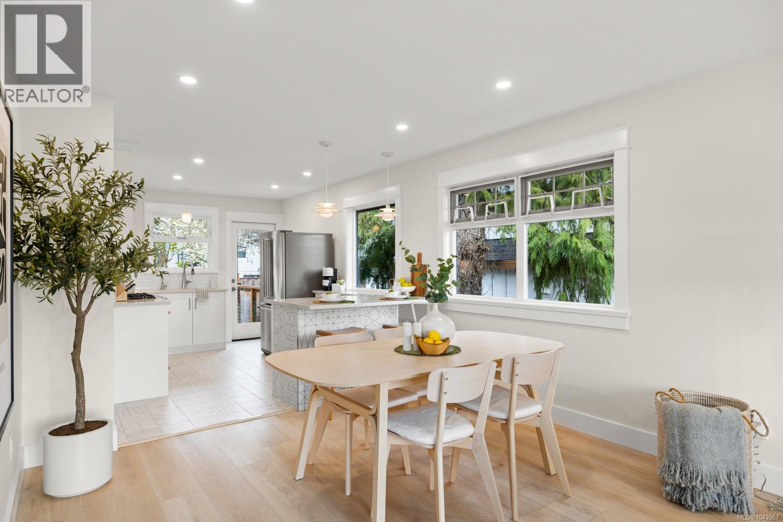 916 Monterey Ave - 14