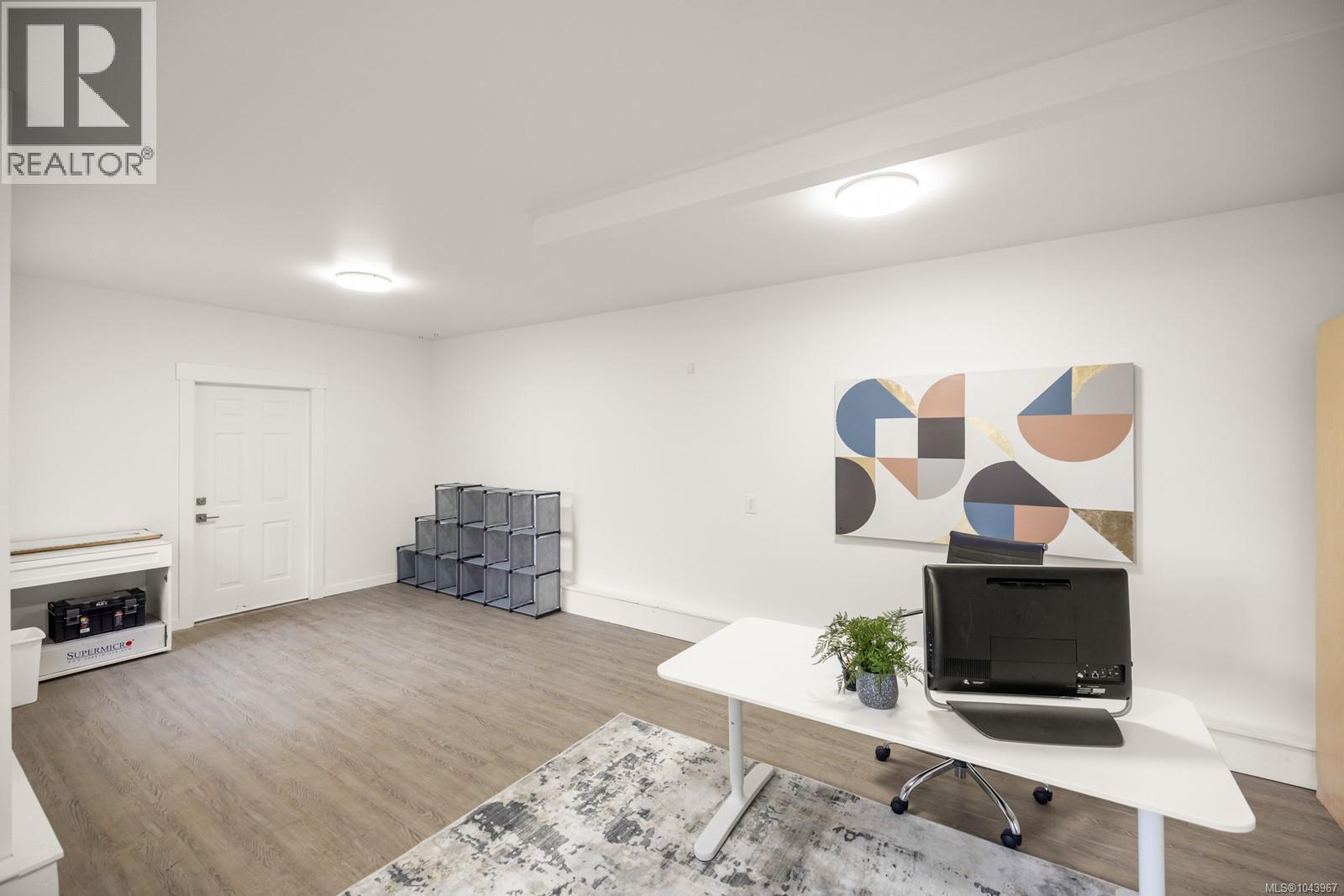 916 Monterey Ave - 33