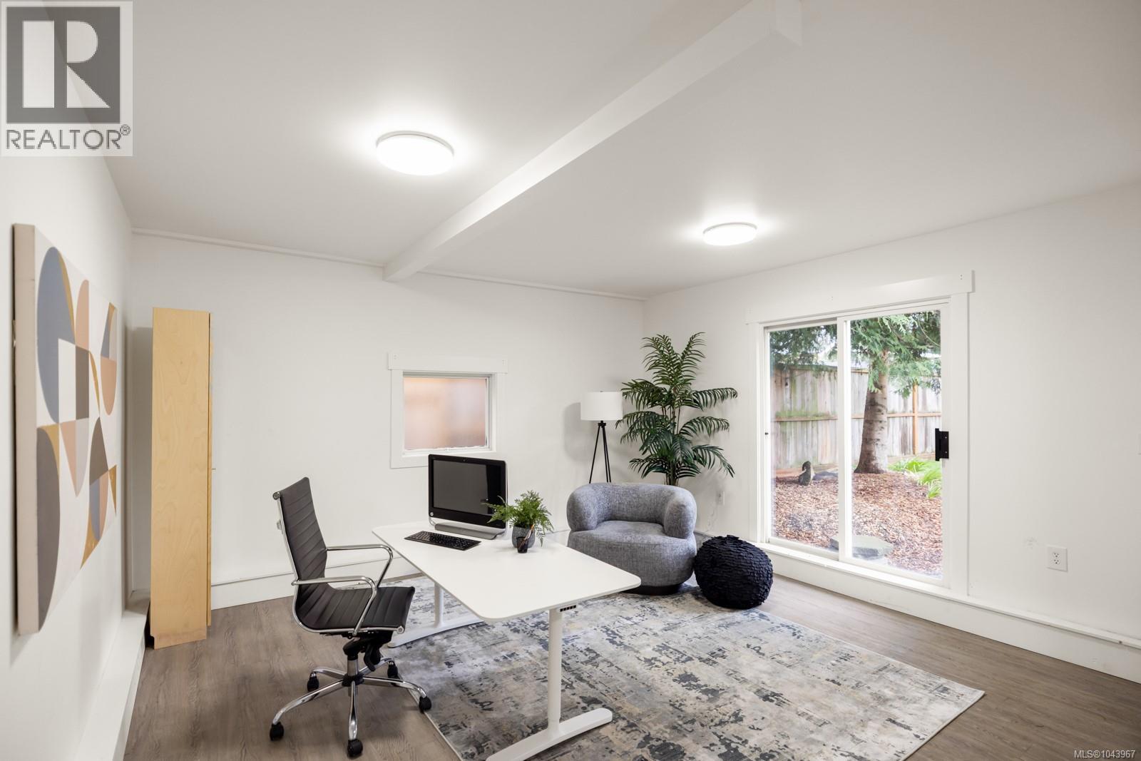 916 Monterey Ave - 34