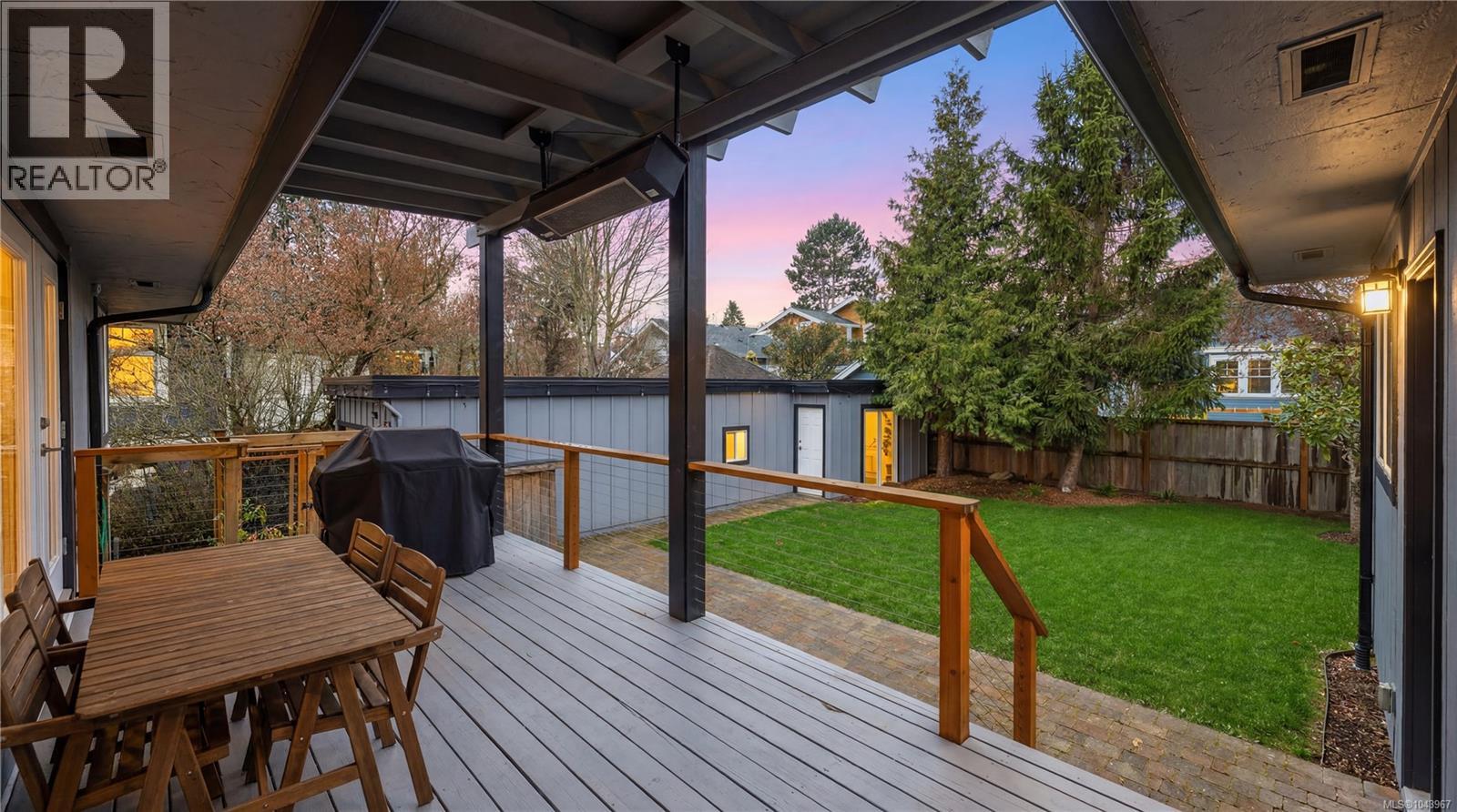 916 Monterey Ave - 37