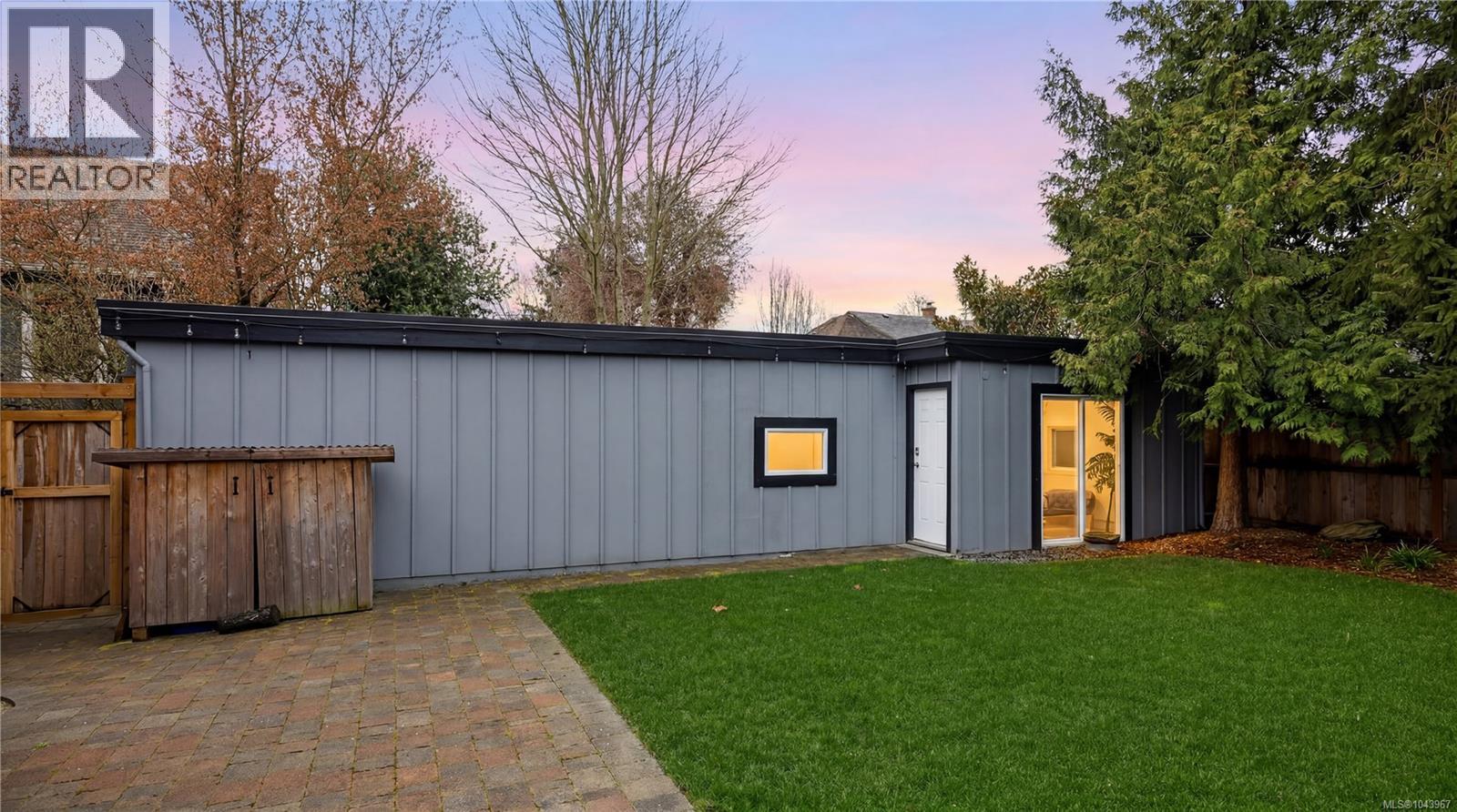 916 Monterey Ave - 41