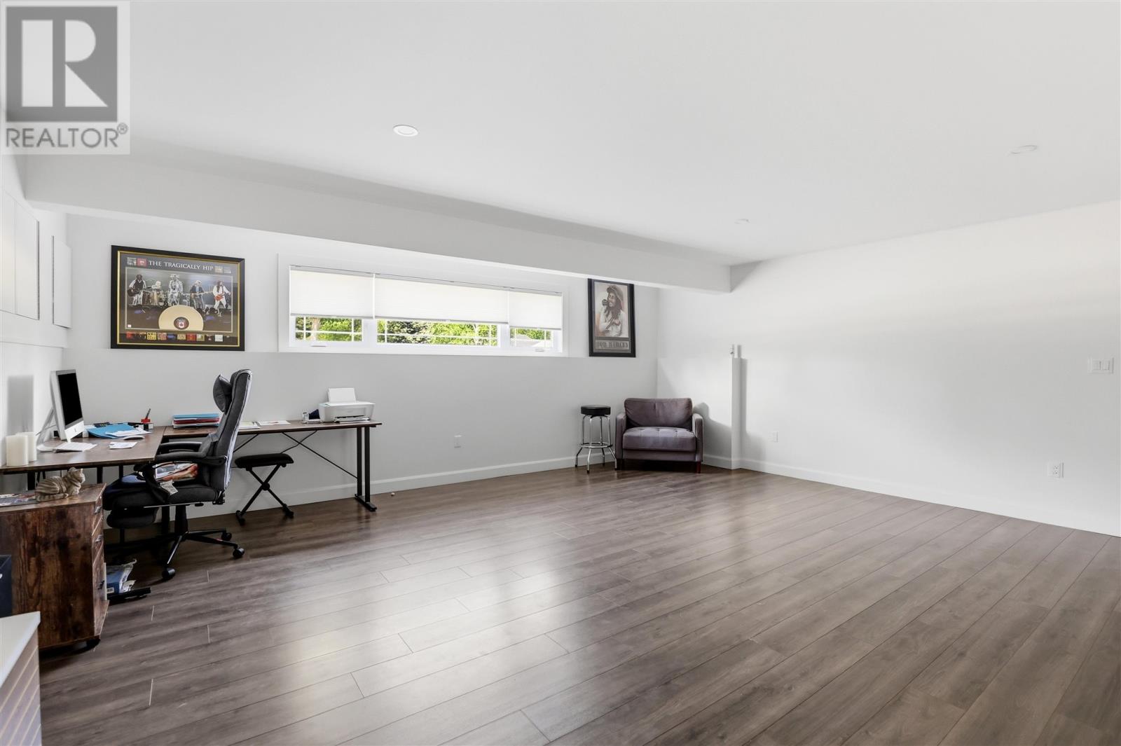 33 Parkewood DR - 31