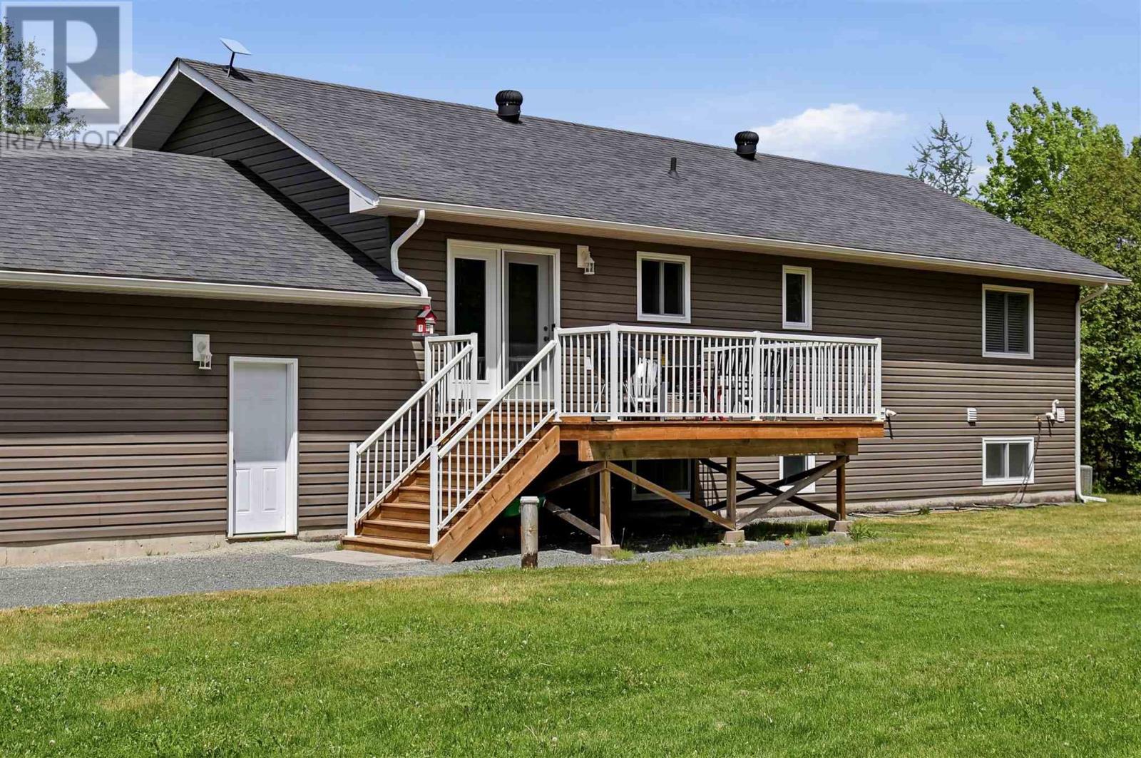33 Parkewood DR - 41