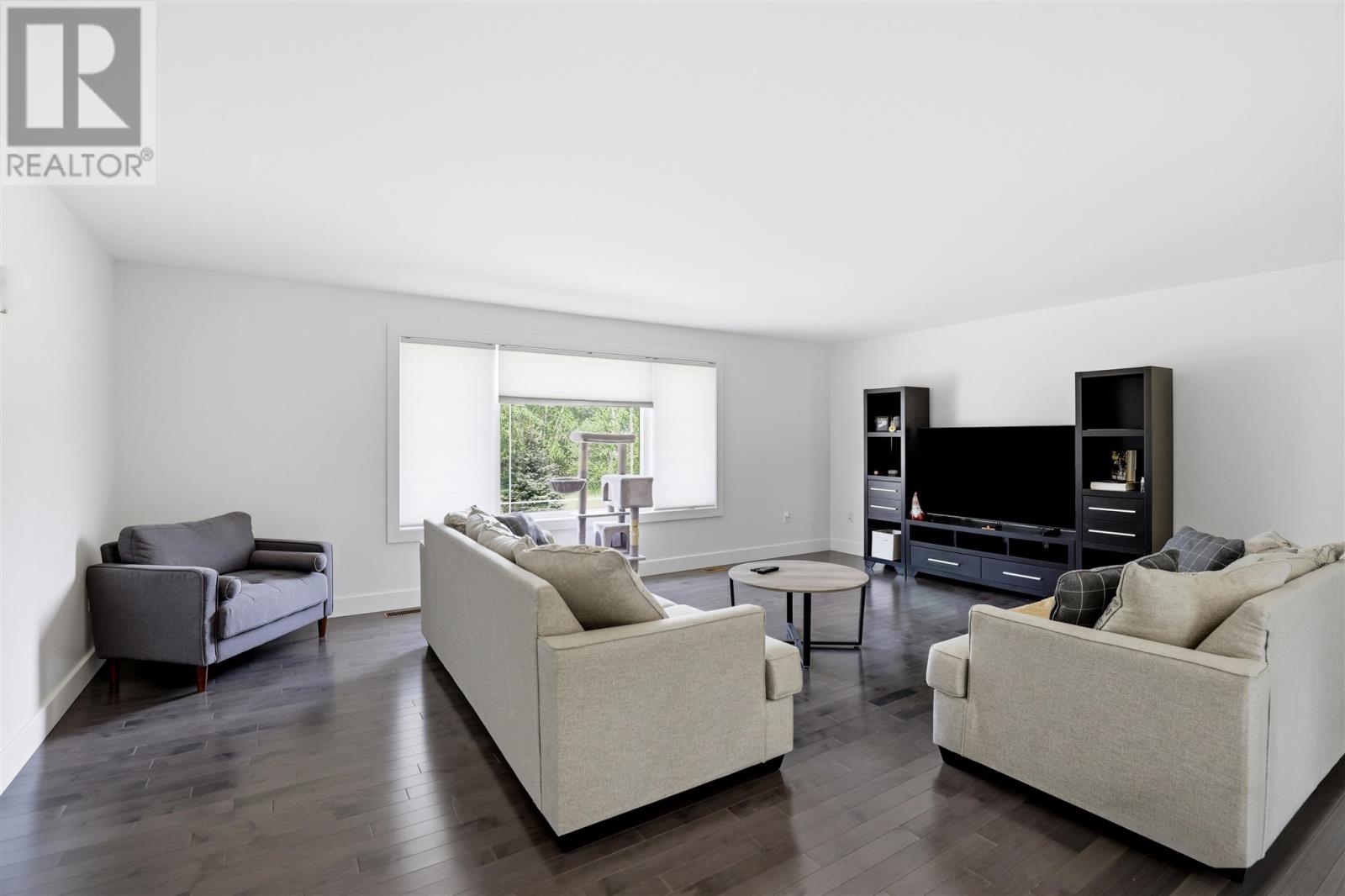 33 Parkewood DR - 6