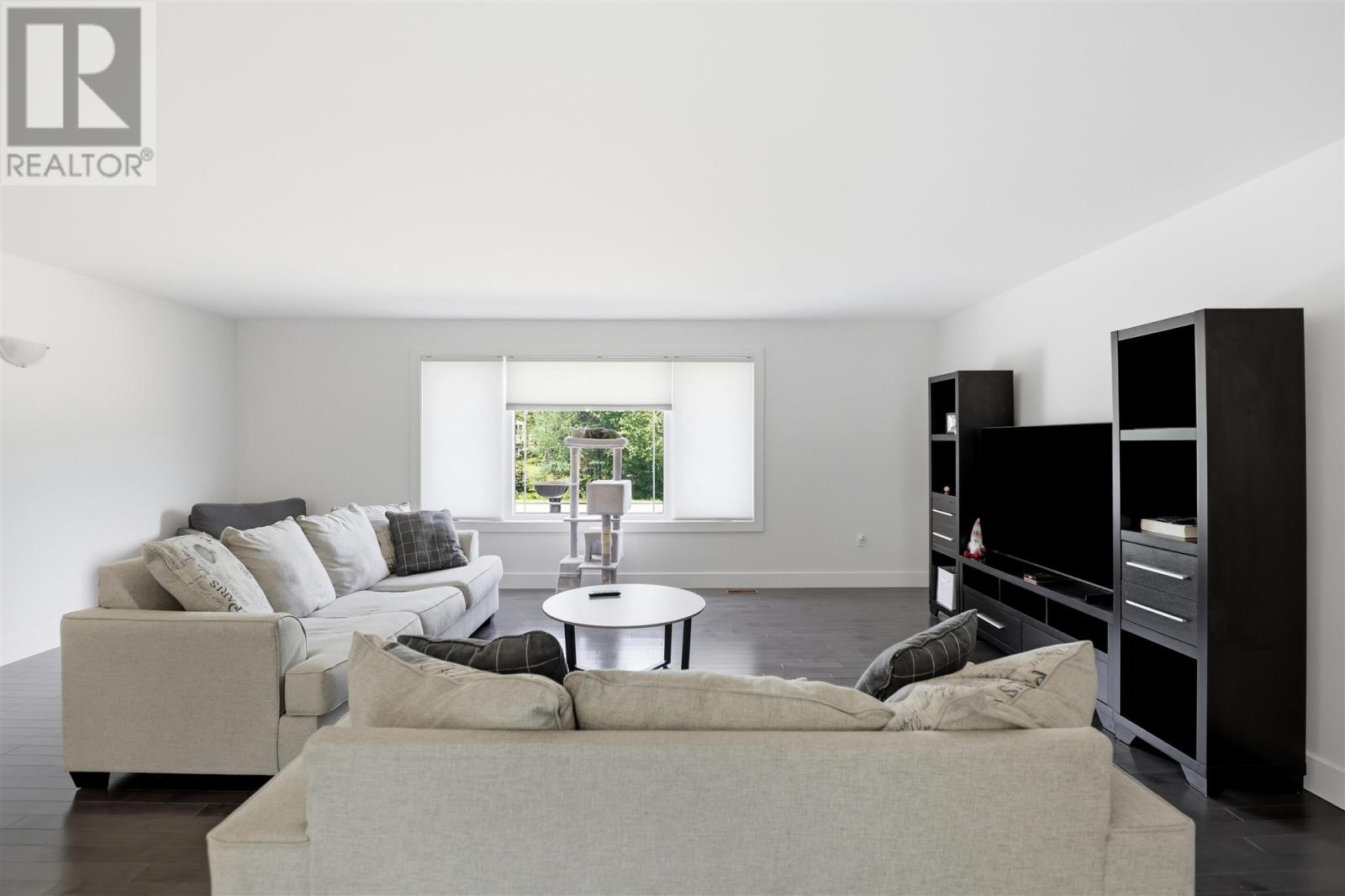 33 Parkewood DR - 5