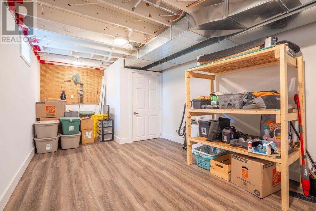 112 Anna ST - 35