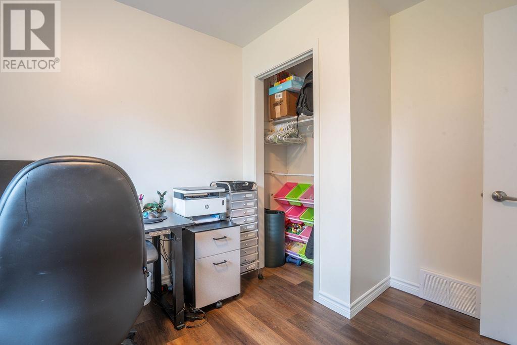112 Anna ST - 28
