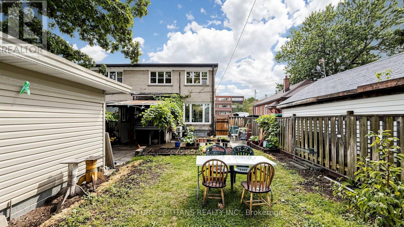 529A BIRCHMOUNT ROAD - 41