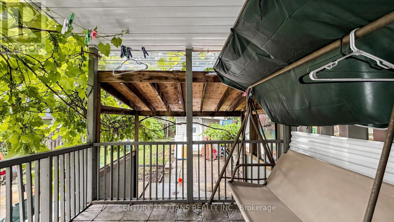 529A BIRCHMOUNT ROAD - 37