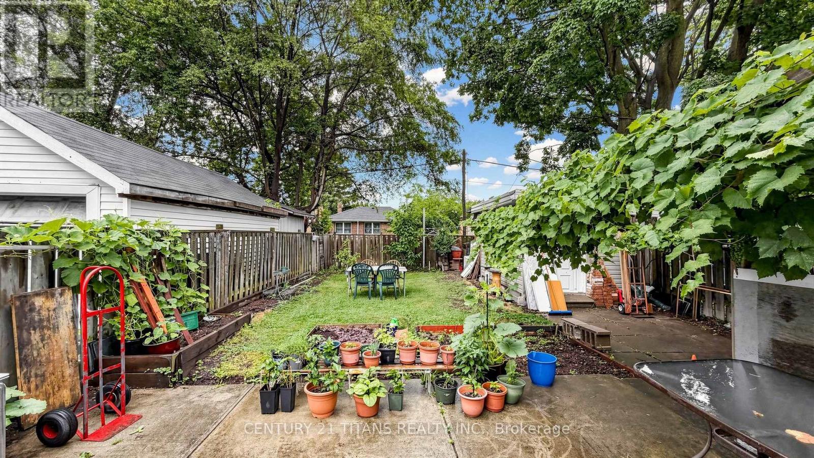 529A BIRCHMOUNT ROAD - 44