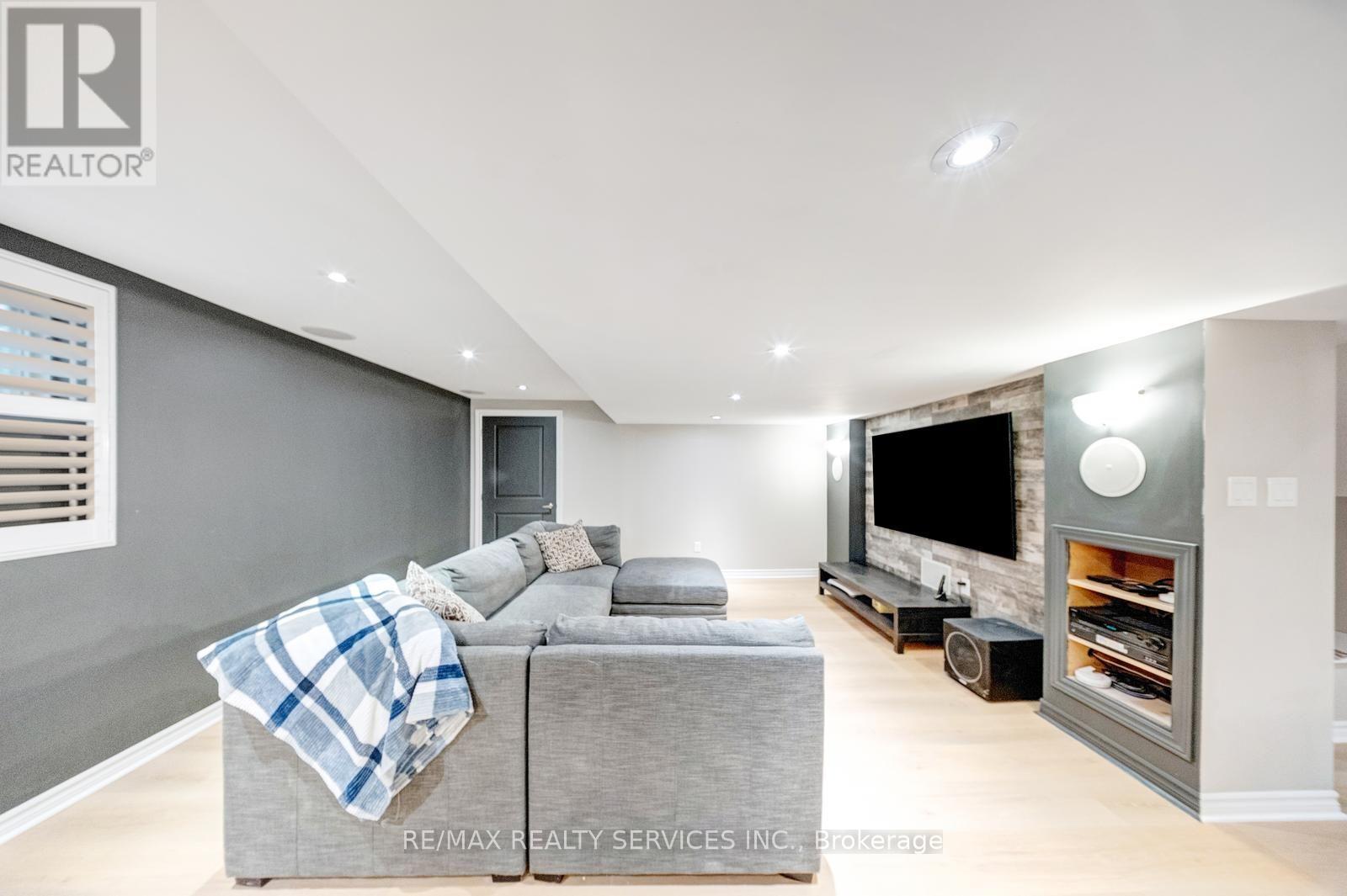 277 POTTS TERRACE - 37