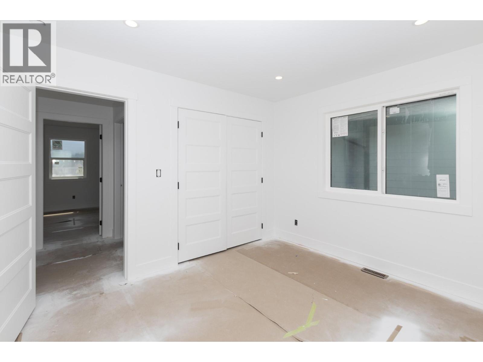  1500 21 Street Northeast, Salmon Arm