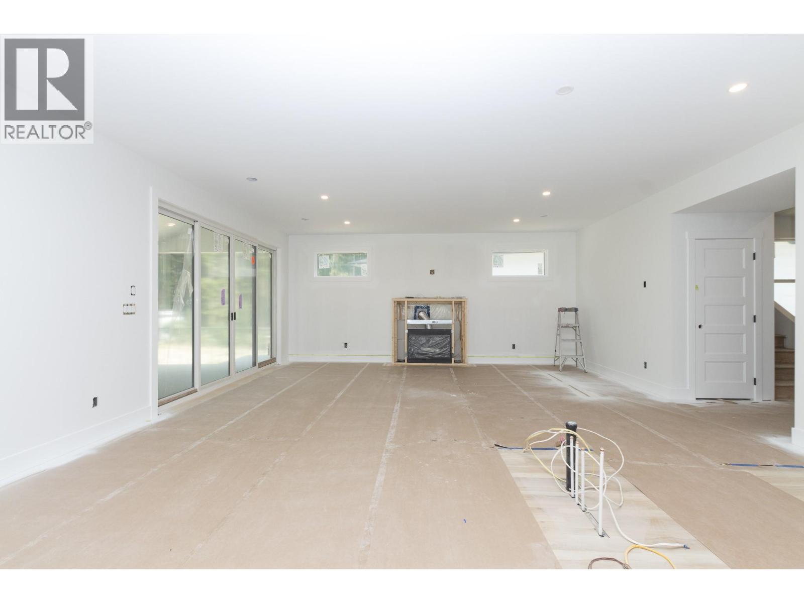  1500 21 Street Northeast, Salmon Arm