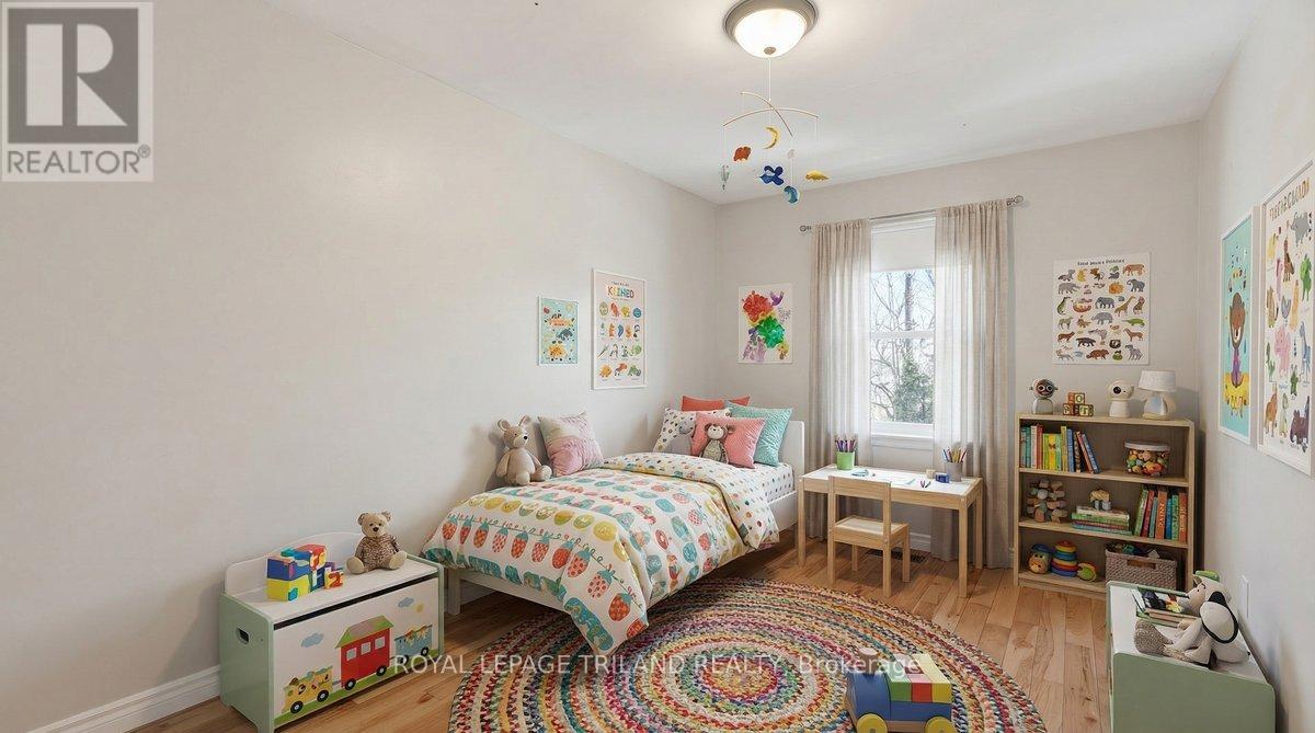 250 GREENWOOD AVENUE - 11