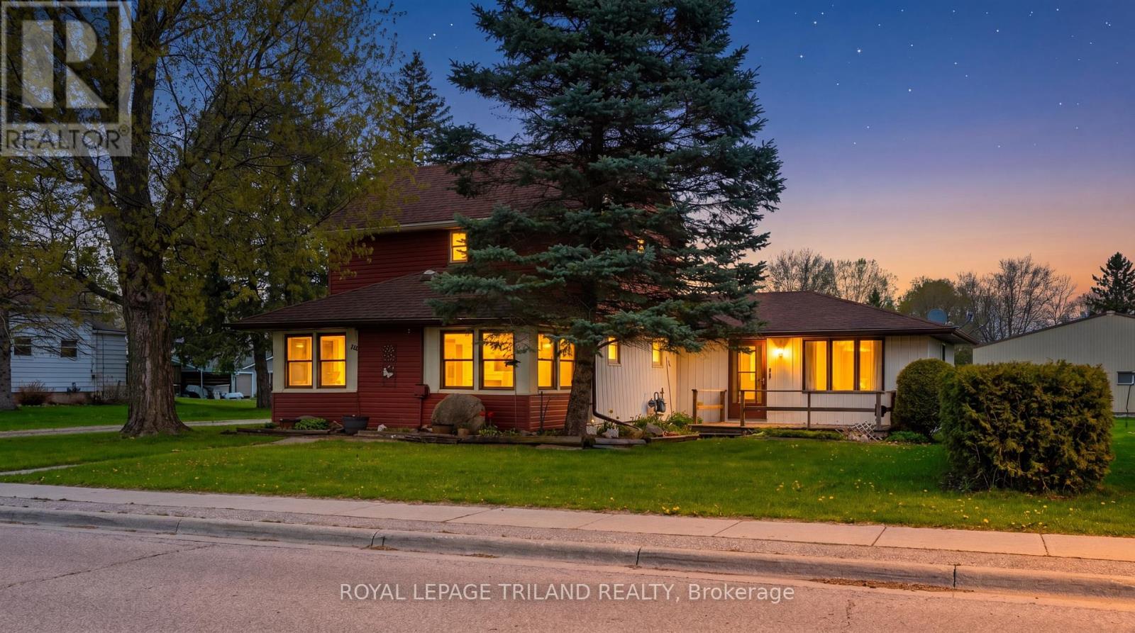 64 WELLINGTON AVENUE - 3