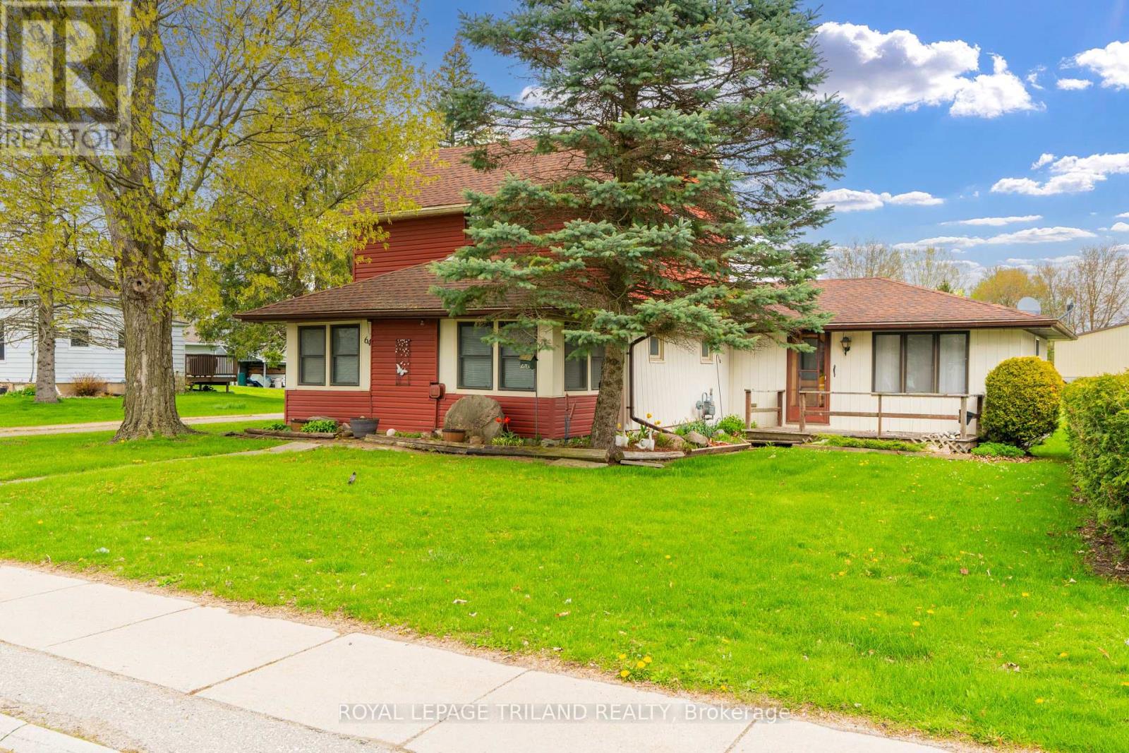 64 WELLINGTON AVENUE - 2