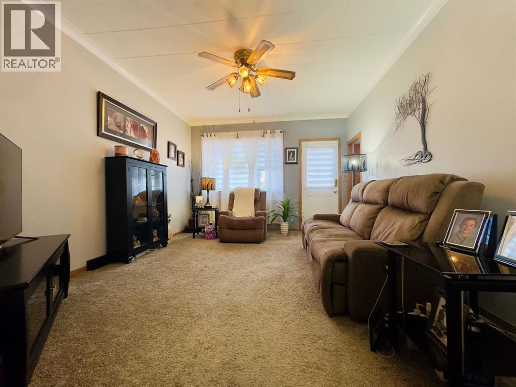7710 24 Avenue - 11