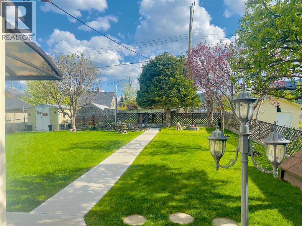 7710 24 Avenue - 3