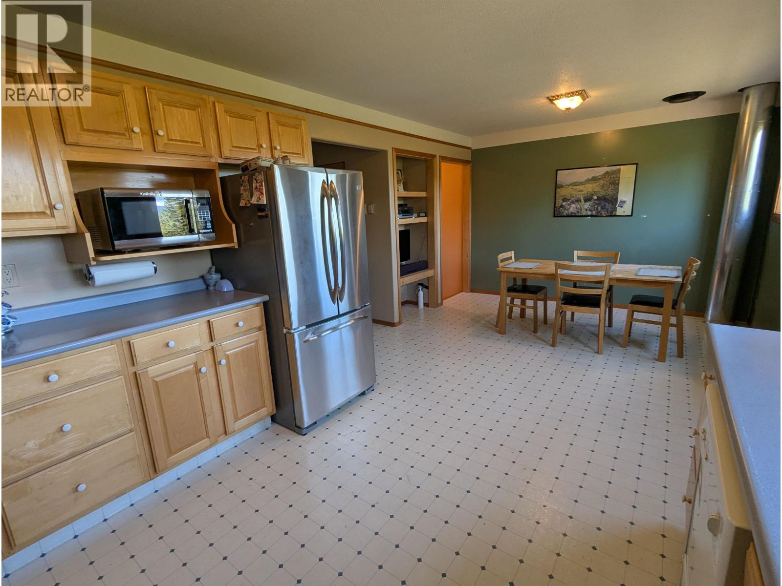 8516 BLUFF ROAD - 23