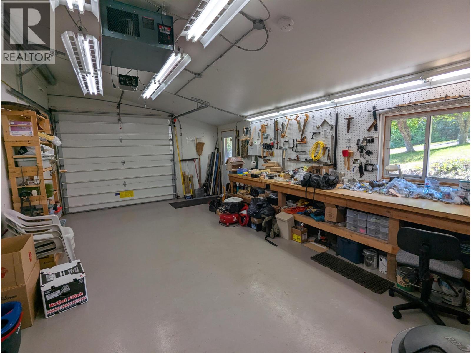 8516 BLUFF ROAD - 6