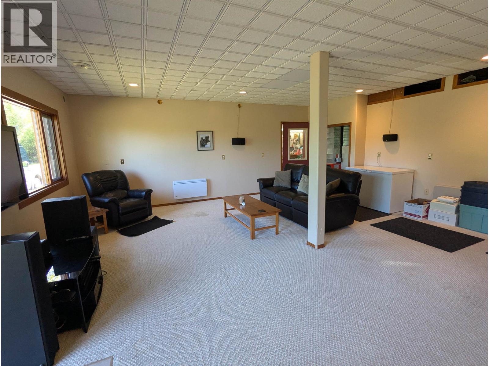 8516 BLUFF ROAD - 11