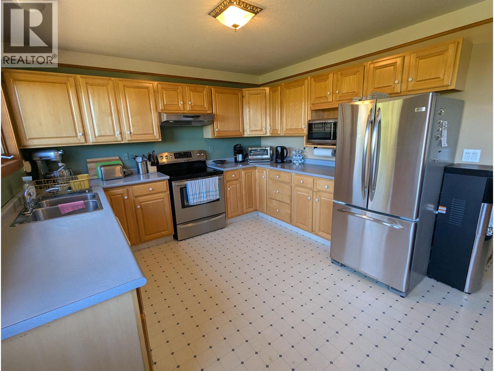 8516 BLUFF ROAD - 20