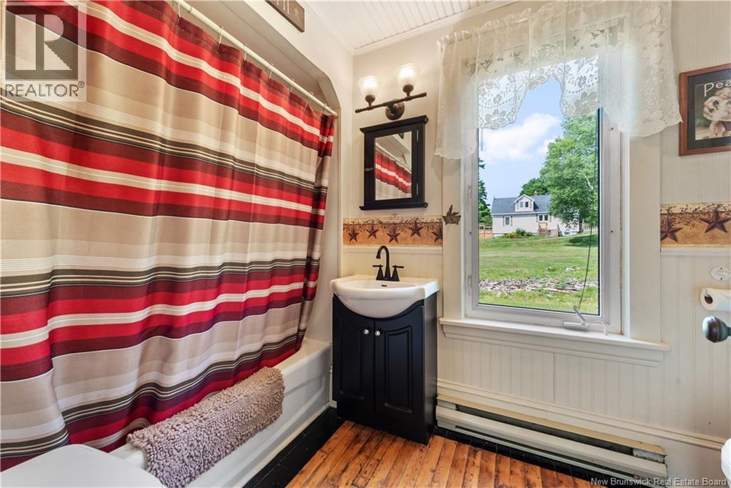 5636 King Street - 10