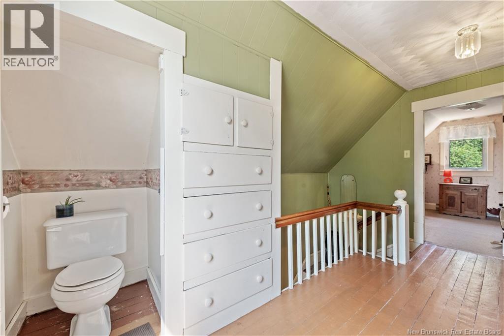 5636 King Street - 19