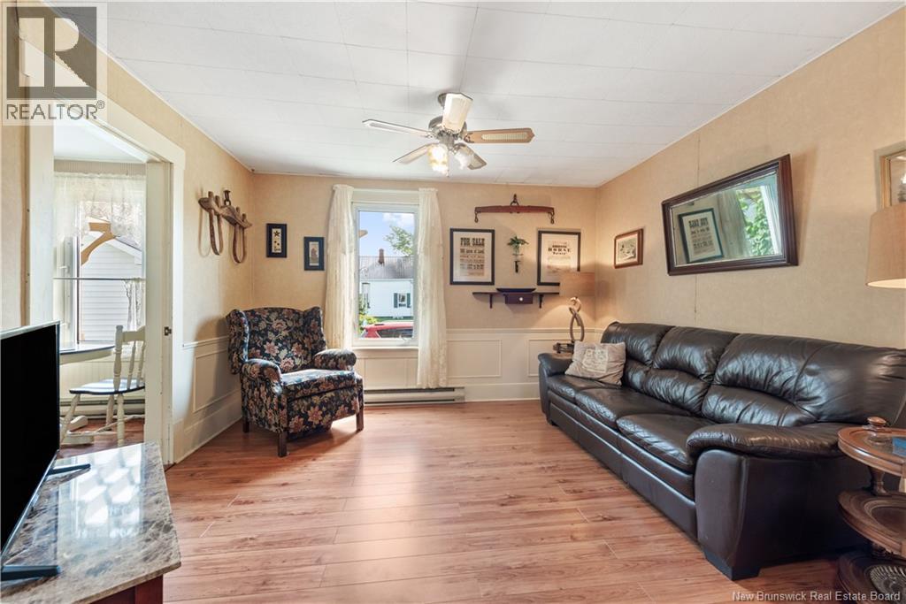 5636 King Street - 4