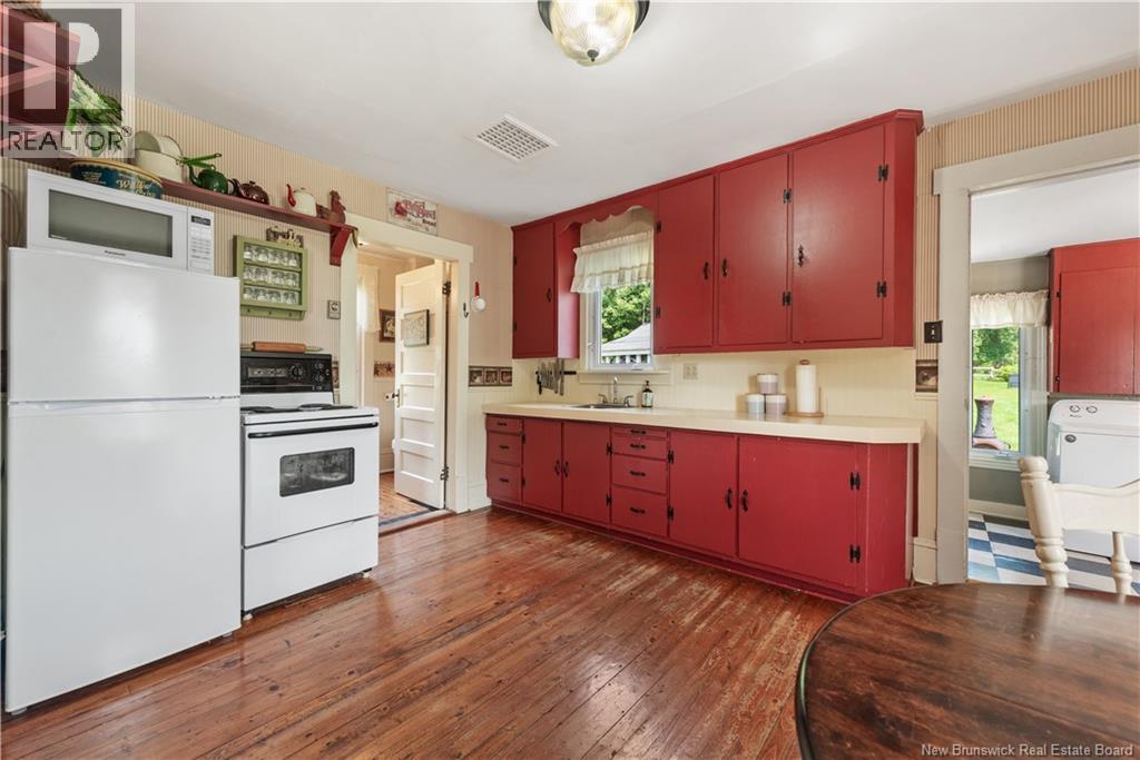 5636 King Street - 6