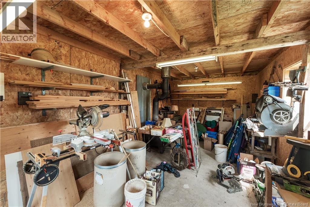 5636 King Street - 27