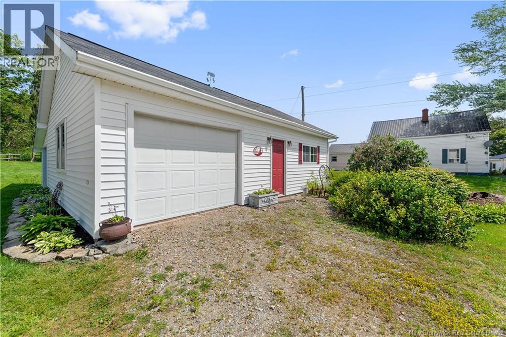 5636 King Street, Riverside-Albert — photo 3